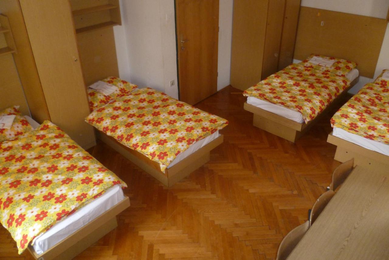 Hostel Tabor Lublaň Pokoj fotografie